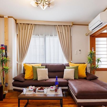 Naha Gajumaru Apartment Hotel 301 Екстериор снимка